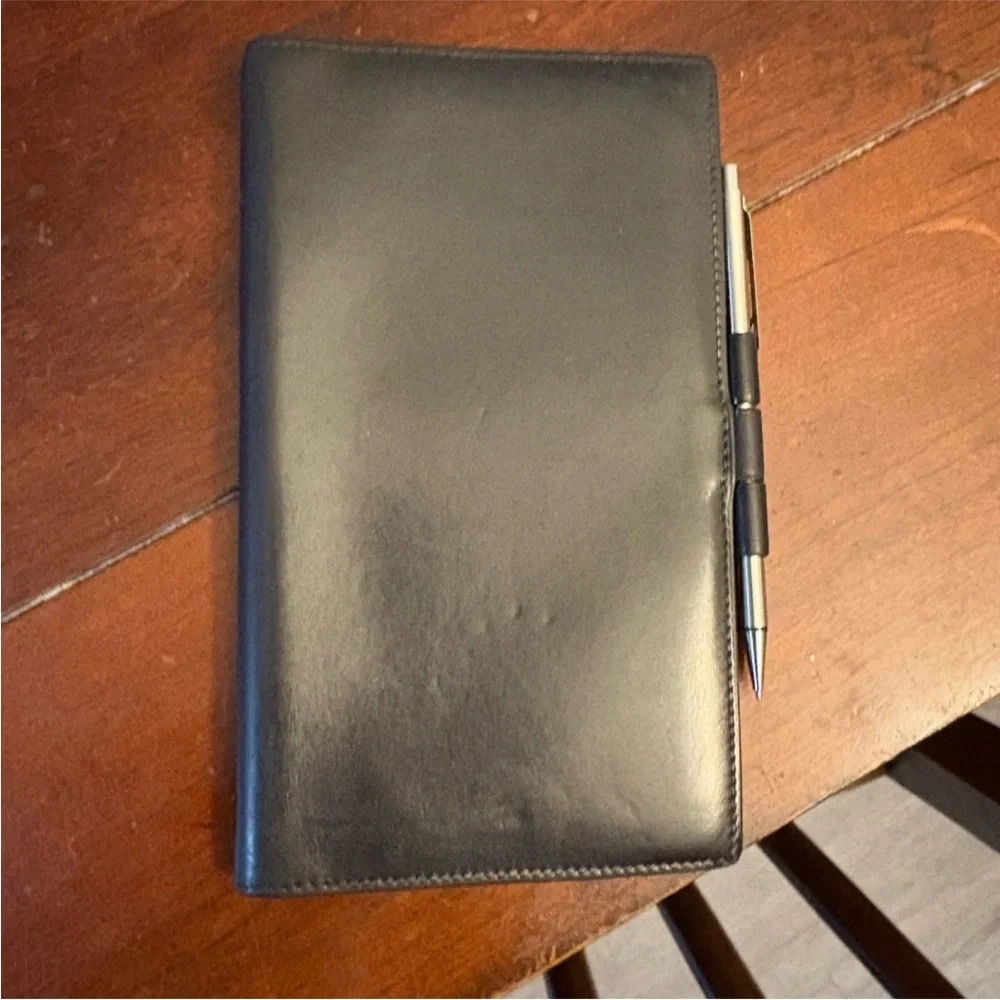 Hermès Agenda Vision Notebook/Passport Cover/Agenda/Journal